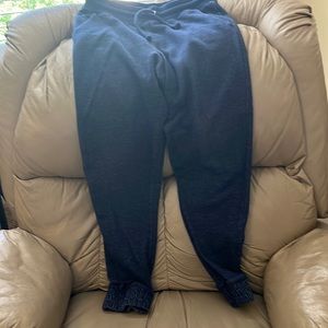 Size 12/14 Boys - navy joggers.